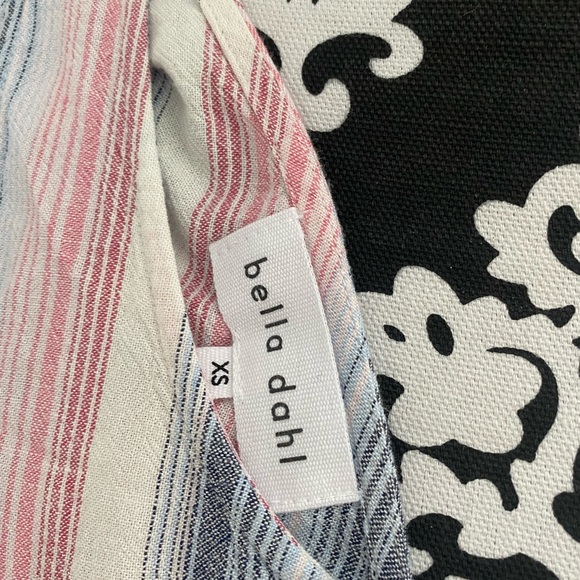 NWT XS ROMPER - Picture 3 of 5